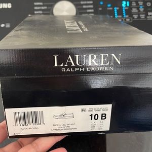 Brand new beautiful flats super comfy!!!